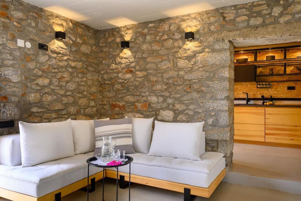 The Nektar House